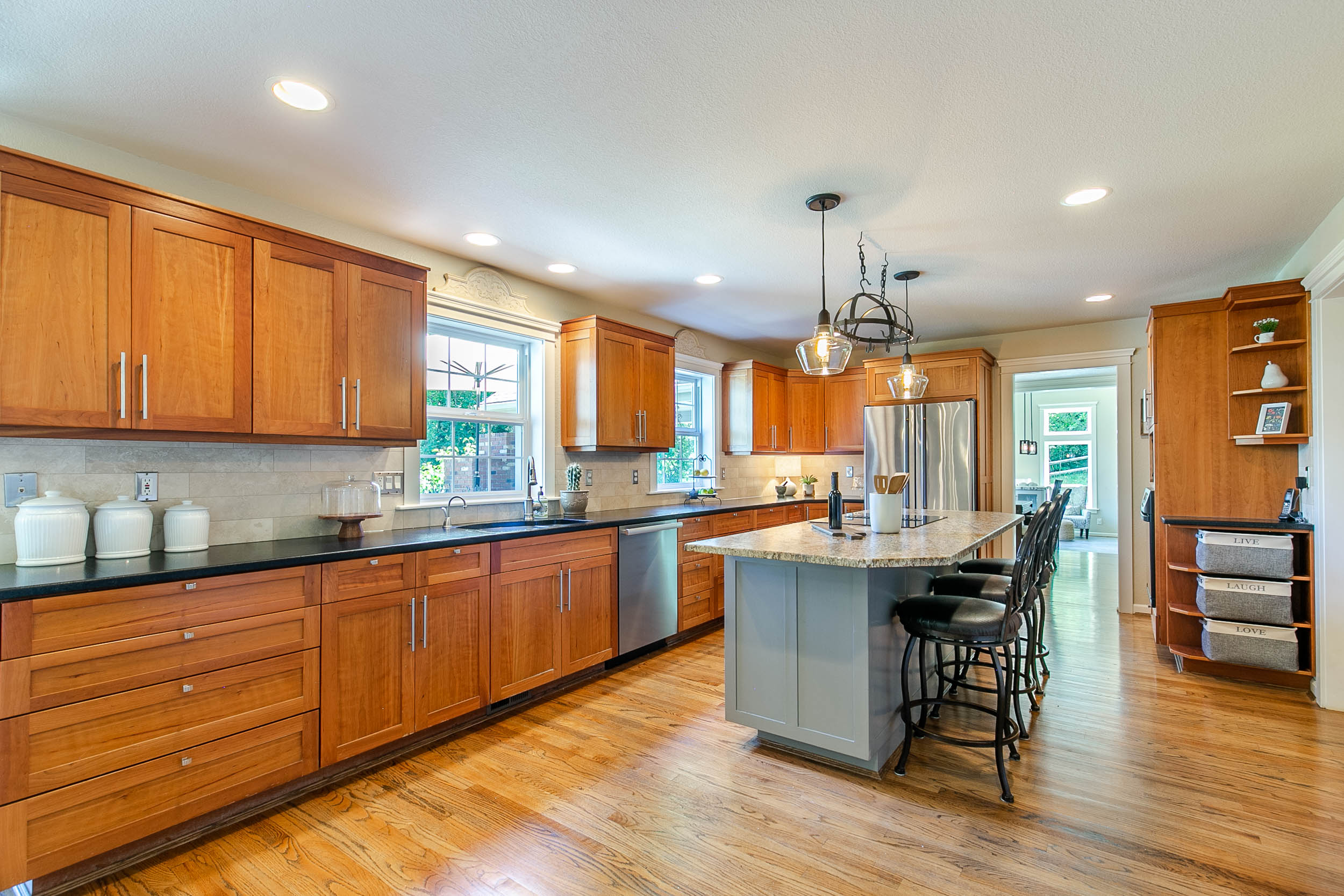 32617 Skyhawk WayEugene, OR 97405