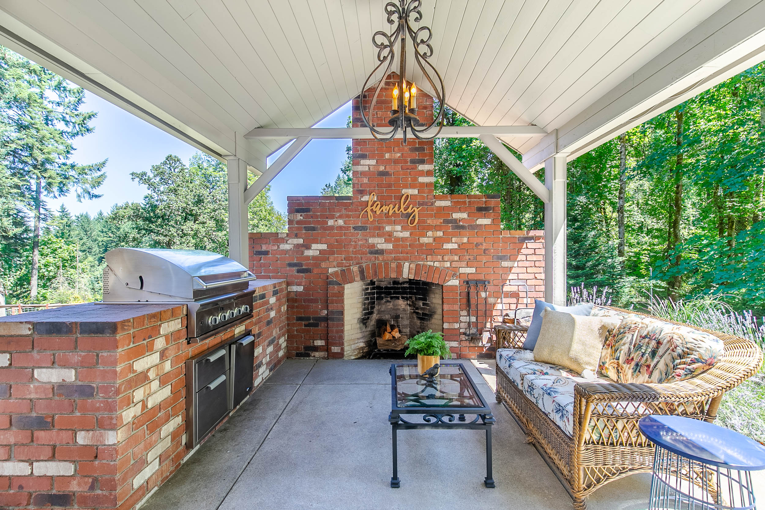 32617 Skyhawk WayEugene, OR 97405