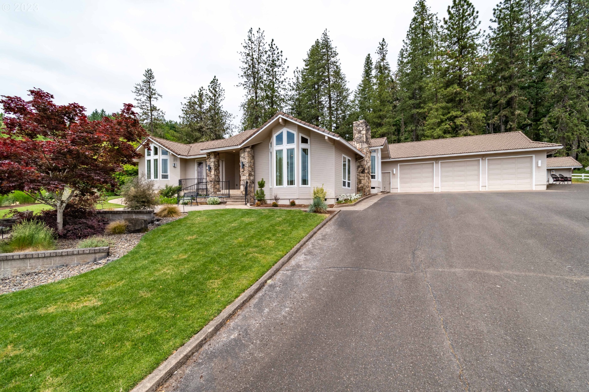 37691 Upper Camp Creek RdSpringfield, OR 97478