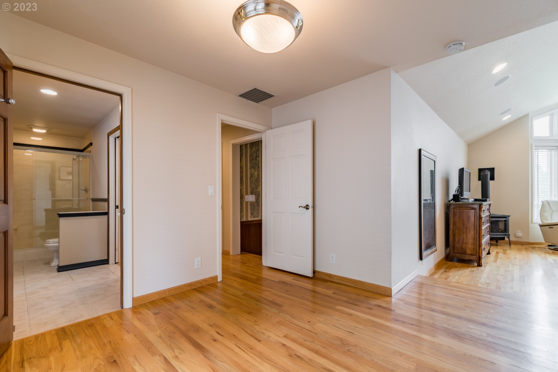 37691 Upper Camp Creek RdSpringfield, OR 97478