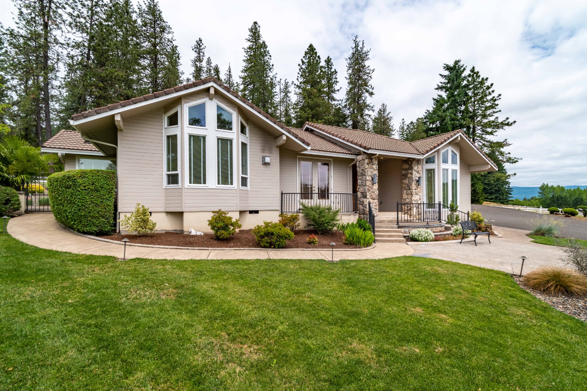 37691 Upper Camp Creek RdSpringfield, OR 97478