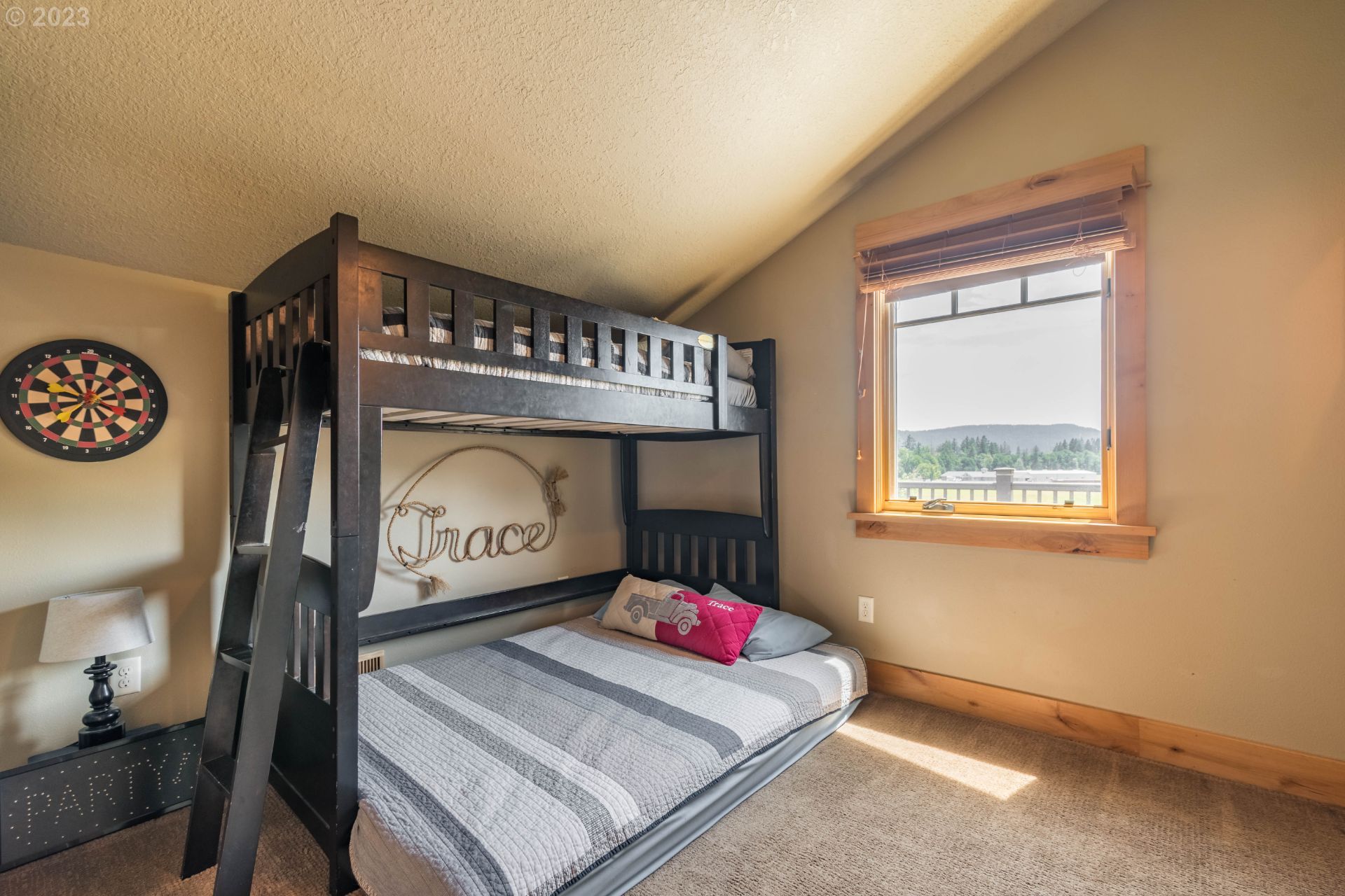 37691 Upper Camp Creek RdSpringfield, OR 97478