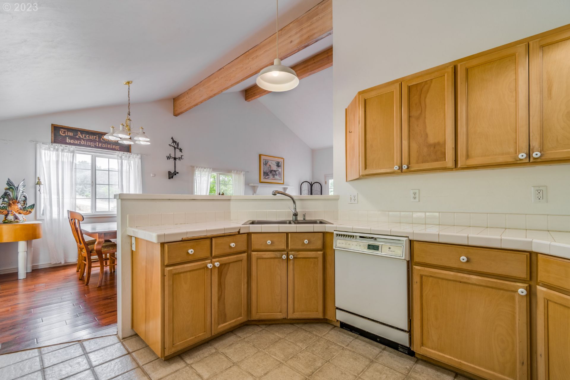 37691 Upper Camp Creek RdSpringfield, OR 97478