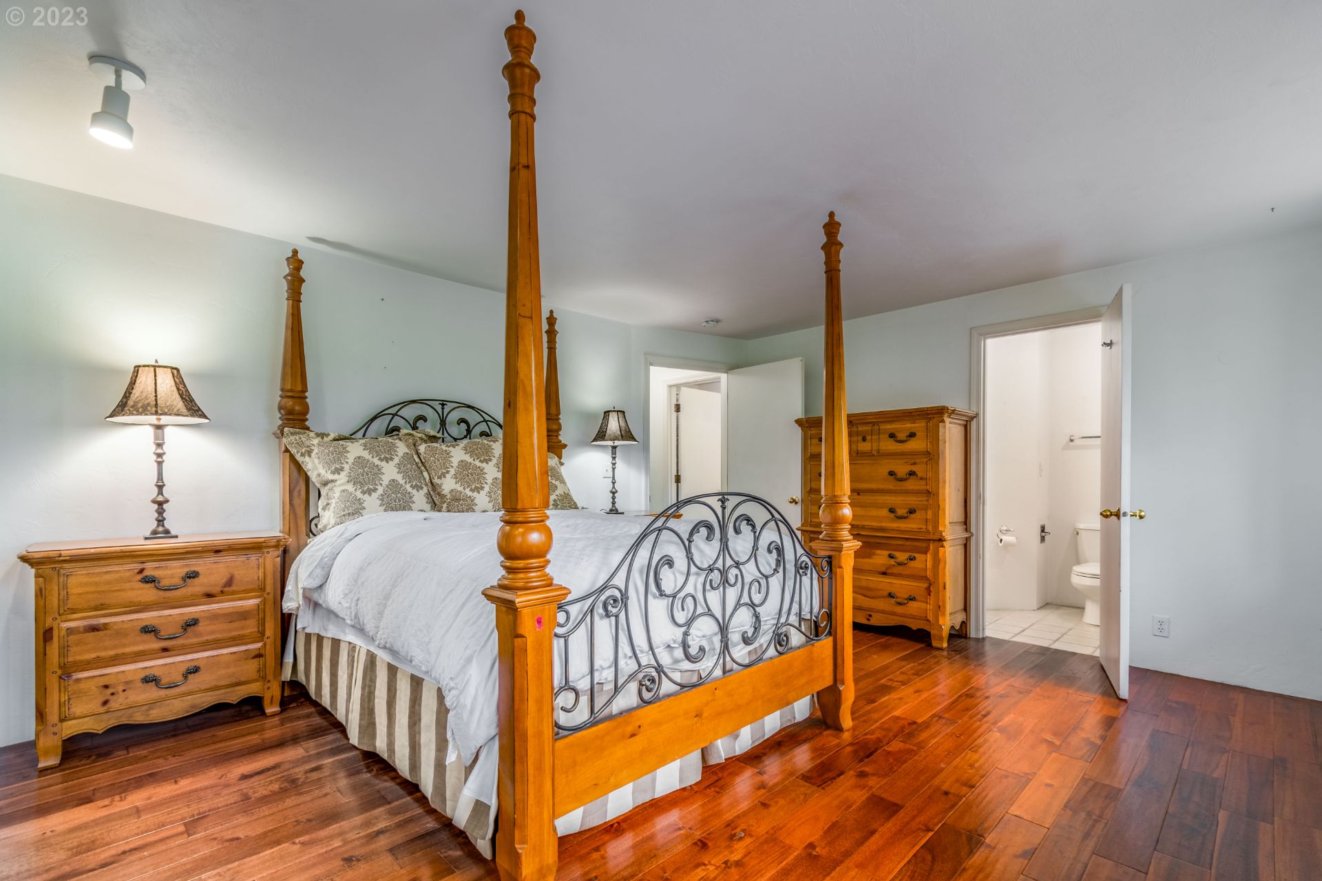 37691 Upper Camp Creek RdSpringfield, OR 97478