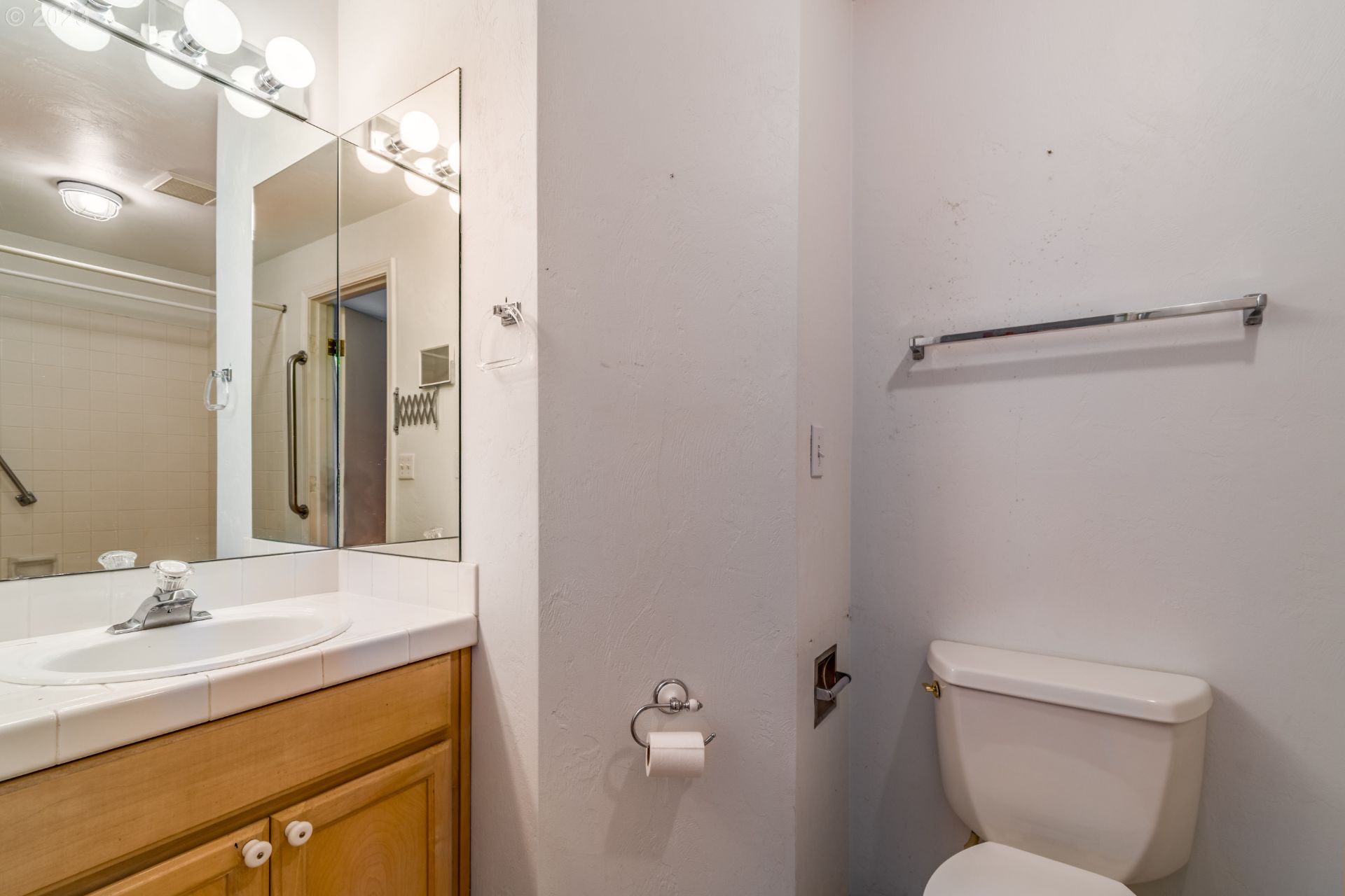 37691 Upper Camp Creek RdSpringfield, OR 97478